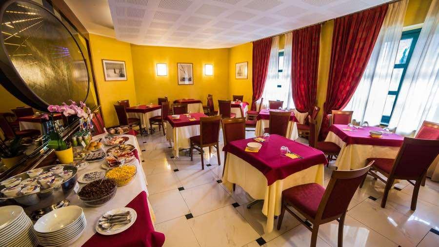 Albergo Ristorante San Marco 카르마뇰라 레스토랑 사진